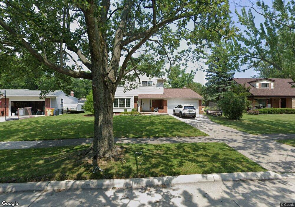 8400 Concord Rd, Grosse Ile, MI 48138 - photo 1