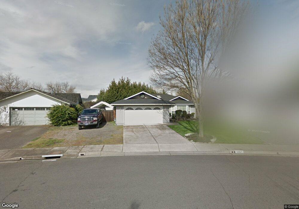 1267 Green Park Dr, Central Point, OR 97502 - photo 1