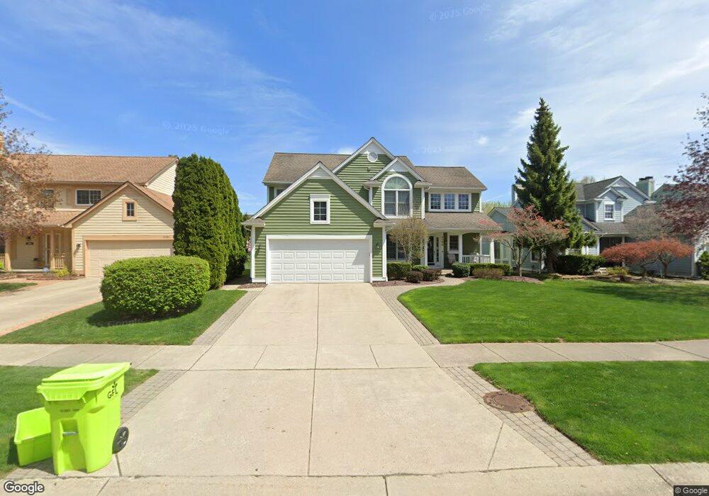 3755 Eaton Gate Ln, Auburn Hills, MI 48326 - photo 1