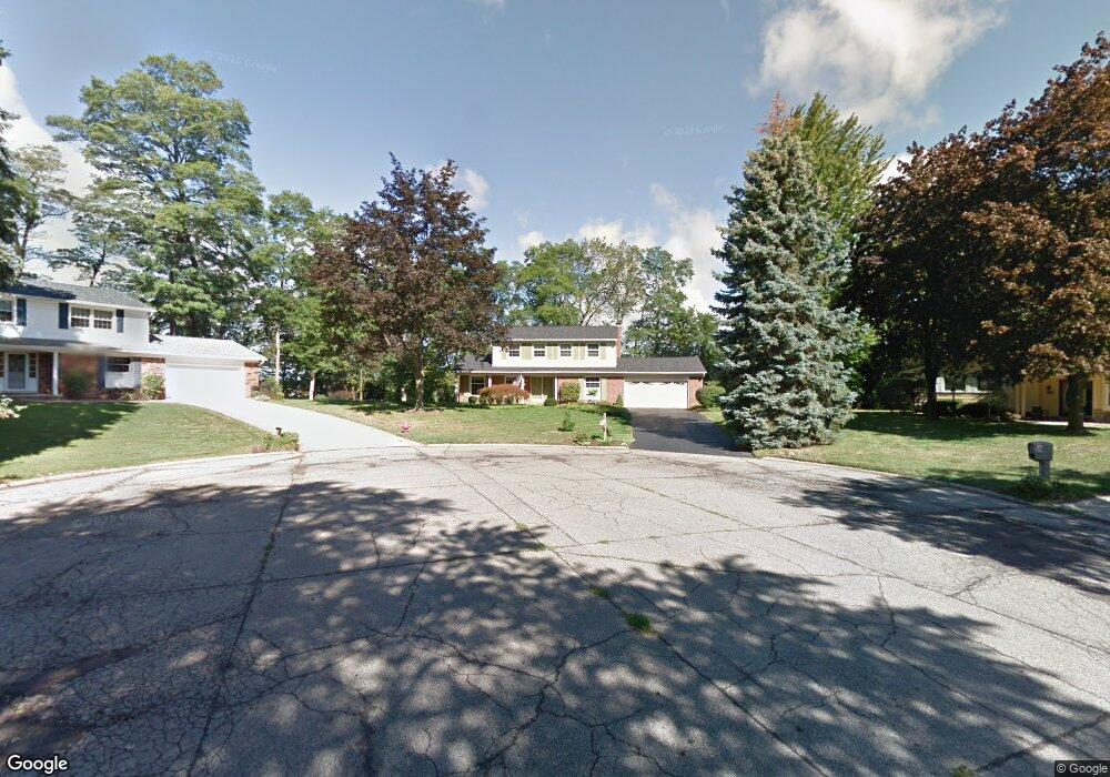 2588 Marcy Ct, Bloomfield Hills, MI 48302 - photo 1