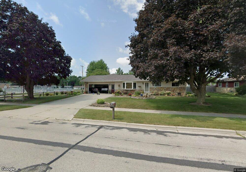 1011 Milan Dr, Kewaskum, WI 53040 - photo 1