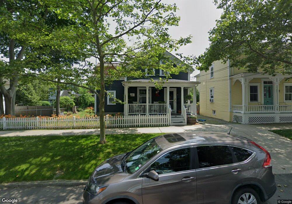 114 Union St, Bristol, RI 02809 - photo 1
