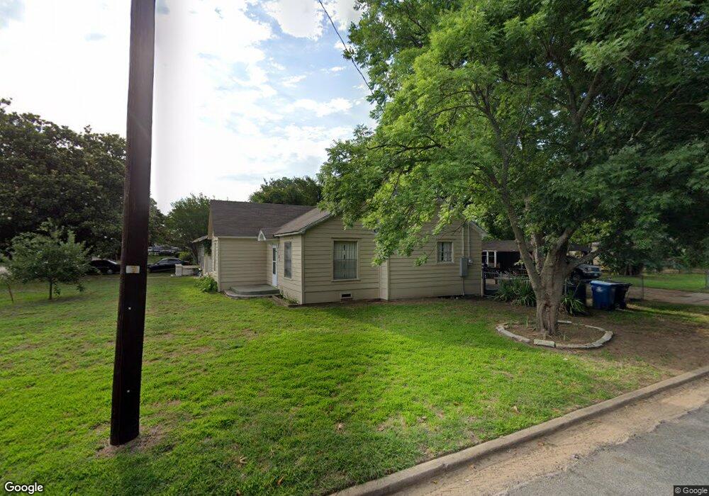 530 W Acheson St, Denison, TX 75020 - photo 1