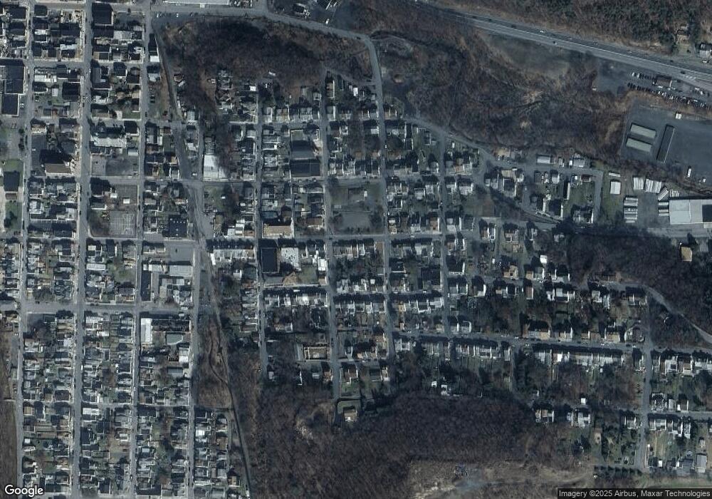 914 Race St, Shamokin, PA 17872 - photo 1