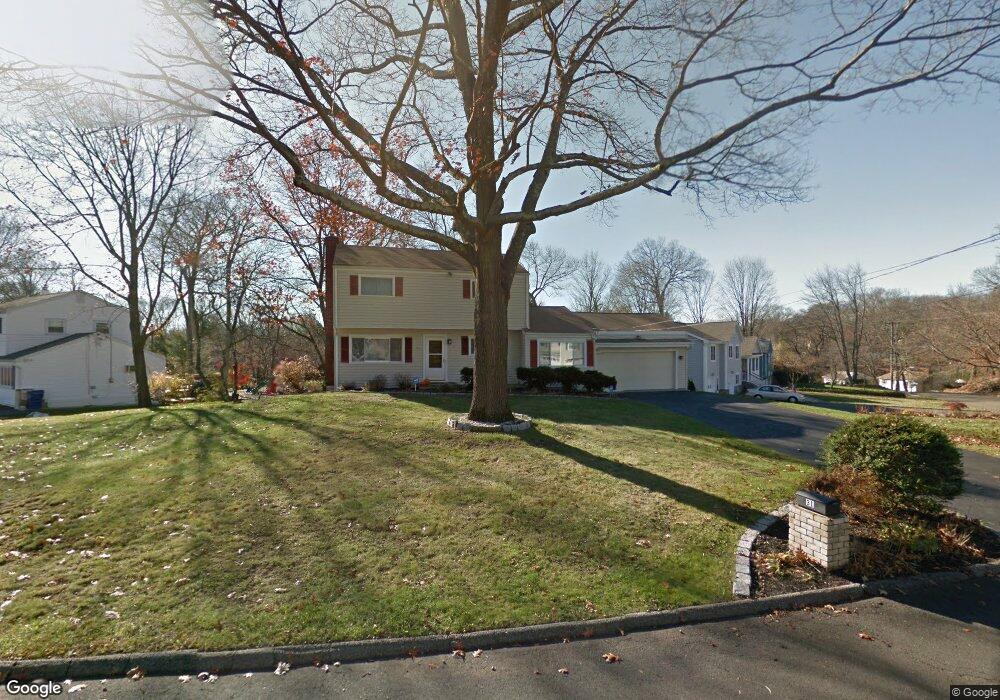 31 Styles Ln, Norwalk, CT 06850 - photo 1