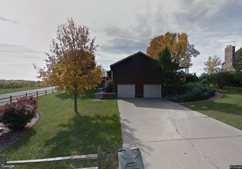 6411 SW 40th St, Topeka, KS 66610 - photo 1