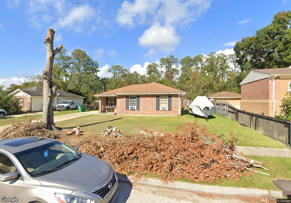 1742 Mcarthur Dr, Slidell, LA 70460 - photo 1