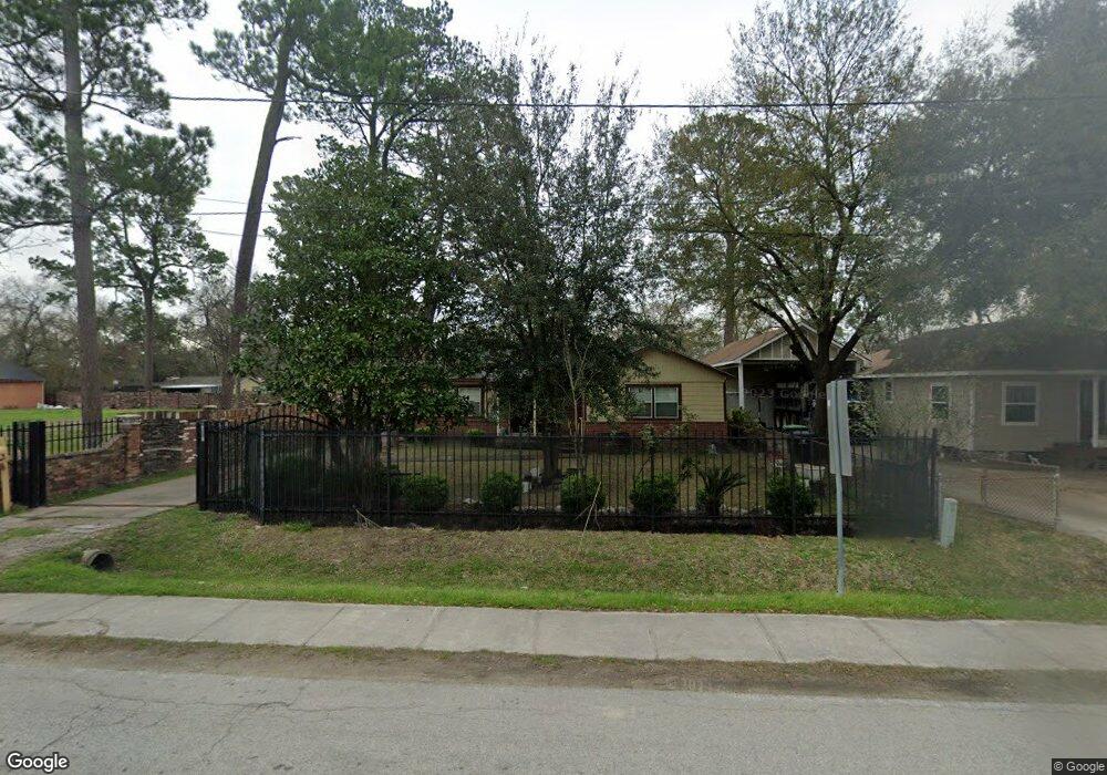 10218 Mcgallion Rd, Houston, TX 77076 - photo 1