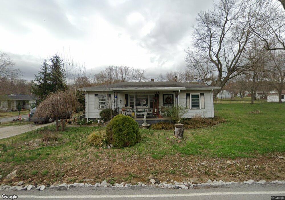 608 Sanderson Dr, Hopkinsville, KY 42240 - photo 1