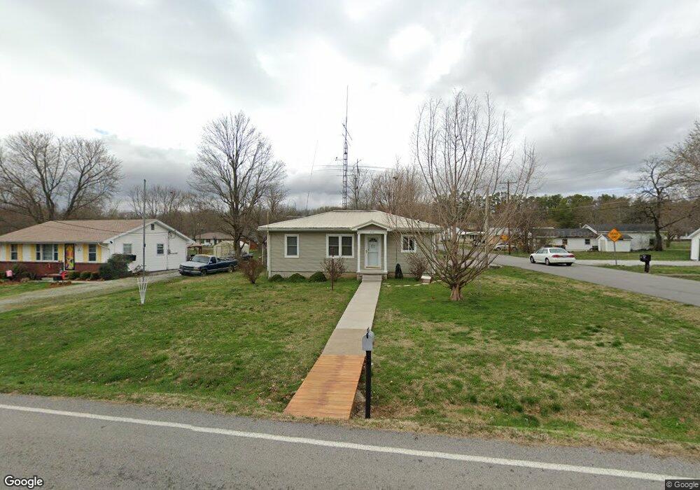 620 Sanderson Dr, Hopkinsville, KY 42240 - photo 1