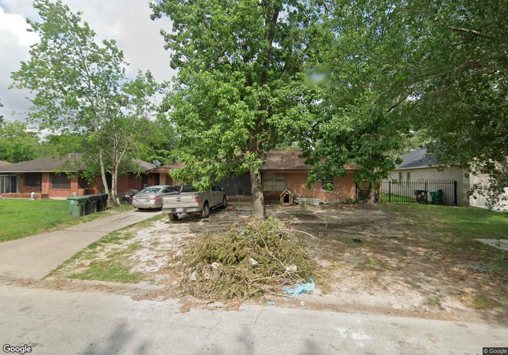 10514 Wolbrook St, Houston, TX 77016 - photo 1