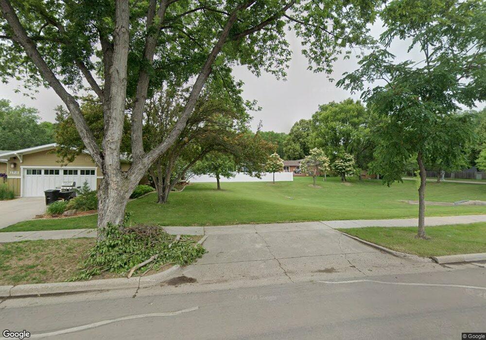 2922 2nd St N, Fargo, ND 58102 - photo 1