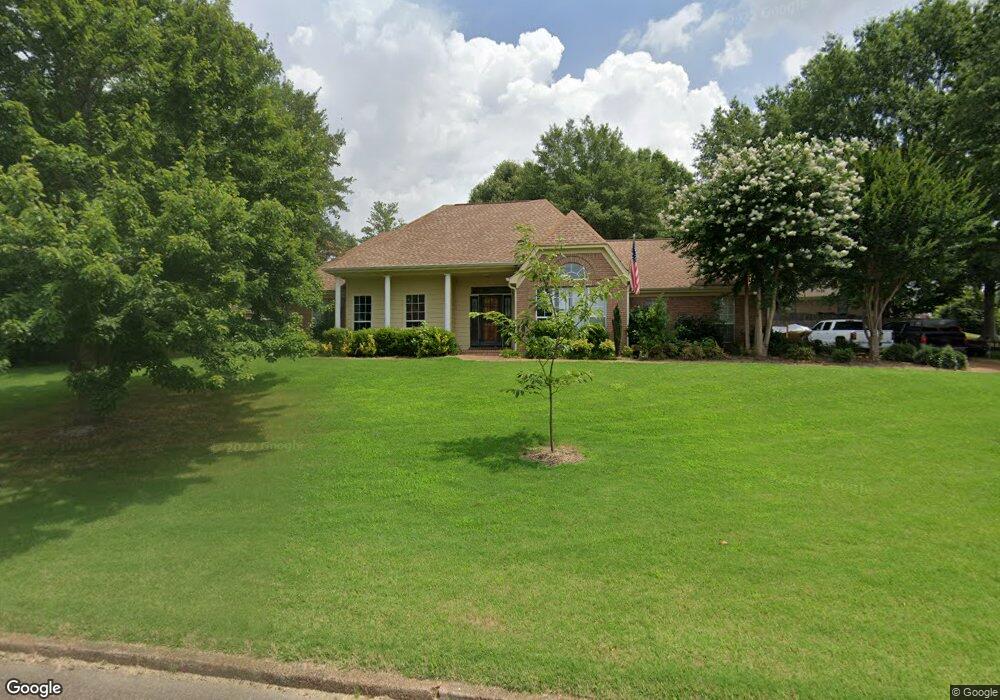 1172 Green T Lake W, Hernando, MS 38632 - photo 1