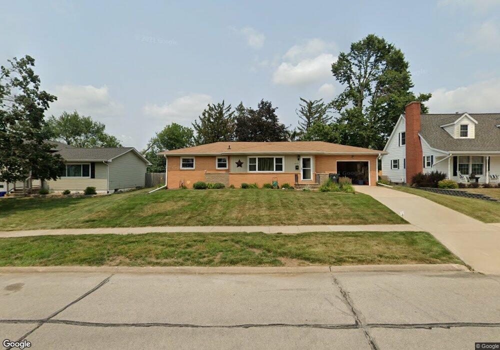 2448 10th Ave SW, Cedar Rapids, IA 52404 - photo 1