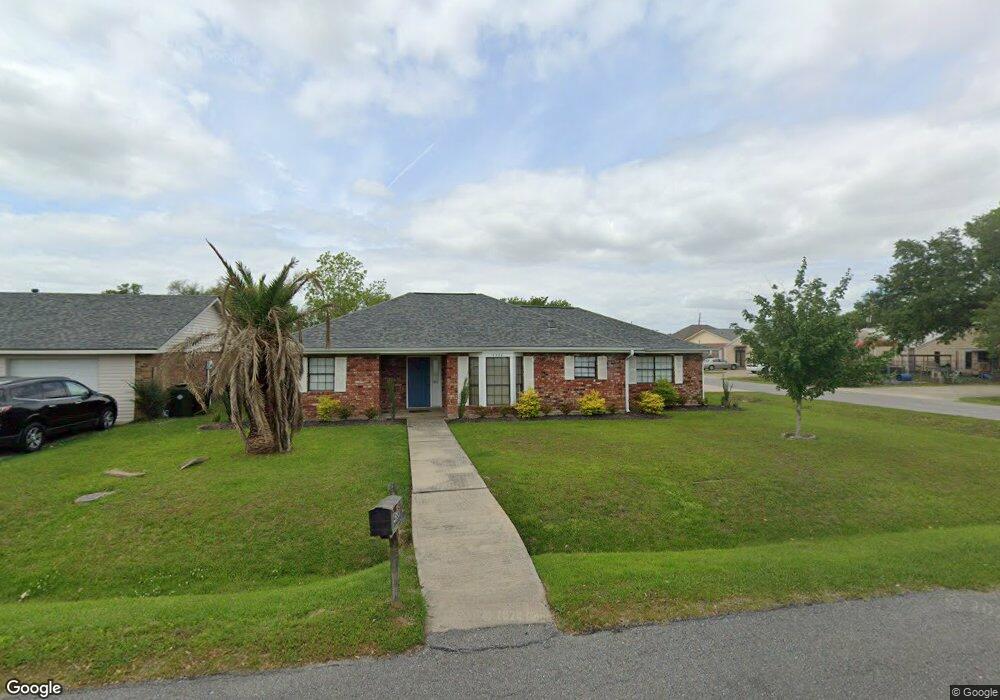 4520 W Meadow Ln, Lake Charles, LA 70605 - photo 1