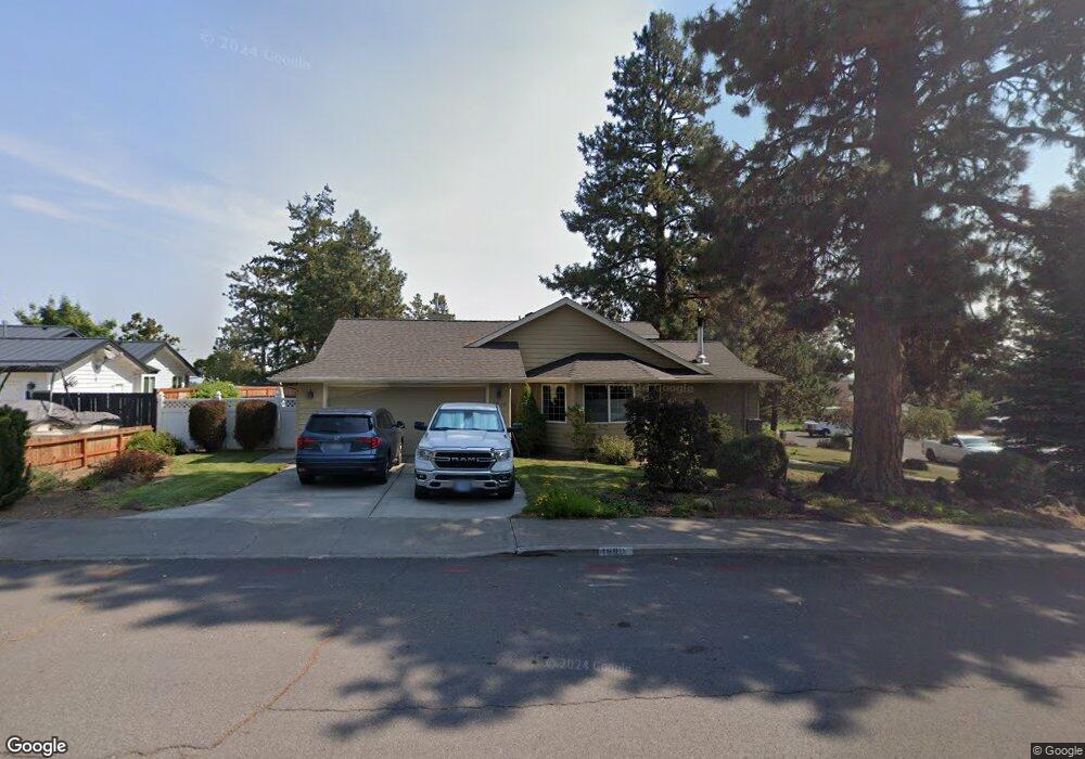 1680 NE Cliff Dr, Bend, OR 97701 - photo 1