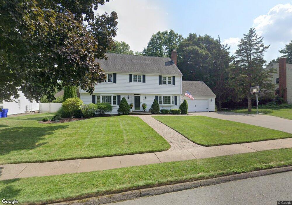 60 Old Common Rd, Wethersfield, CT 06109 - photo 1