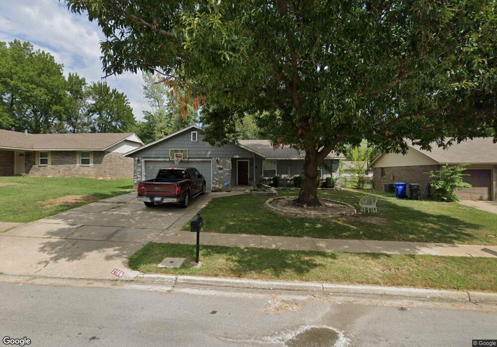 216 W Austin St, Broken Arrow, OK 74011 - photo 1