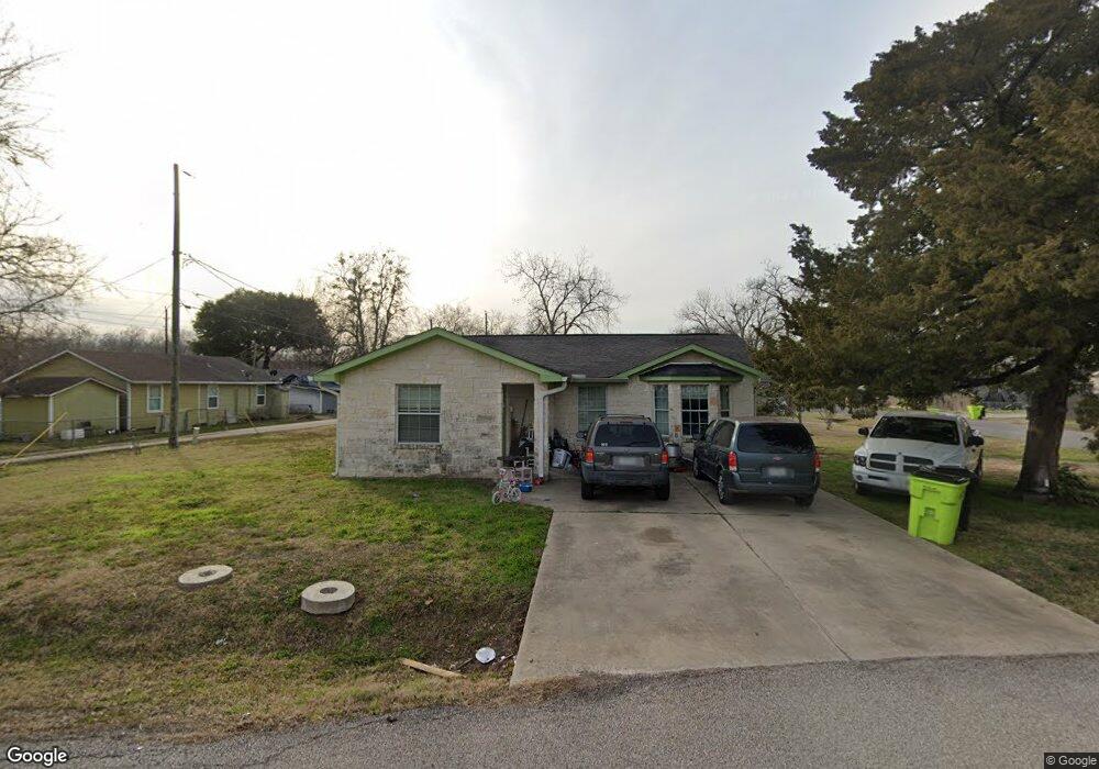 602 West St, Rosenberg, TX 77471 - photo 1