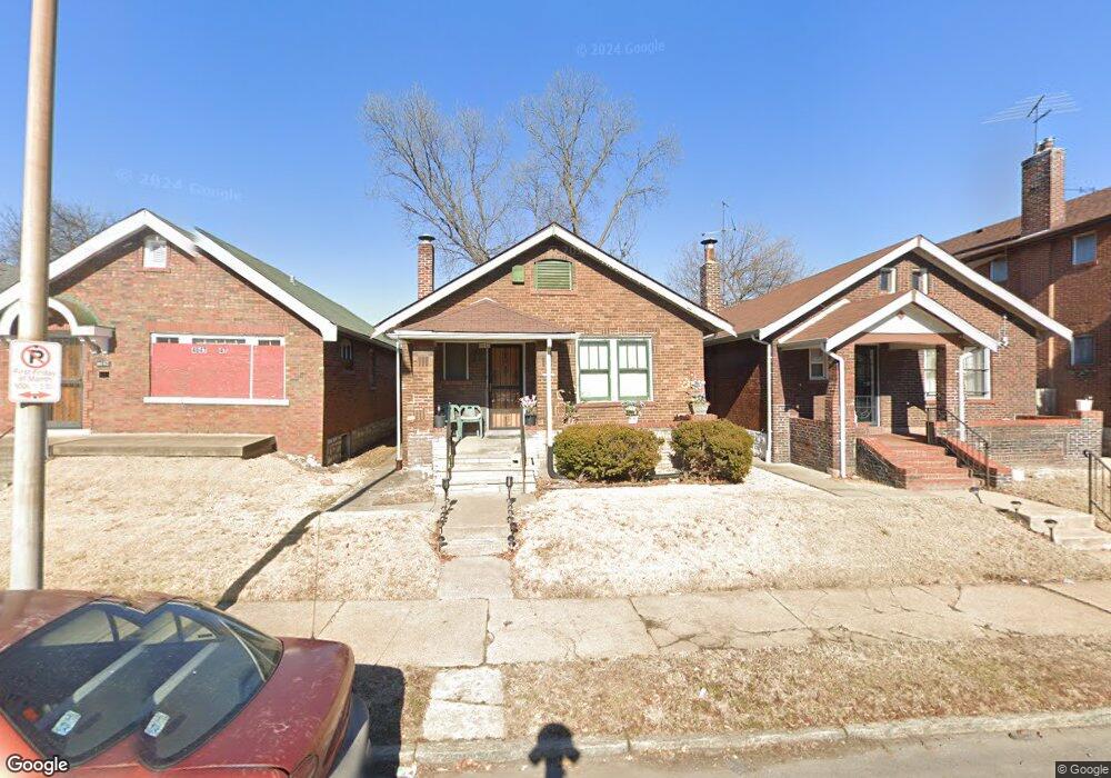 4643 Lee Ave, Saint Louis, MO 63115 - photo 1