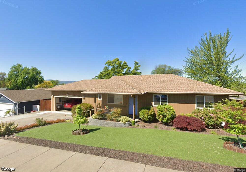 2495 Northcrest Cir, Medford, OR 97504 - photo 1