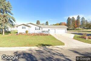102 2nd St NW, Spring Grove, MN 55974
