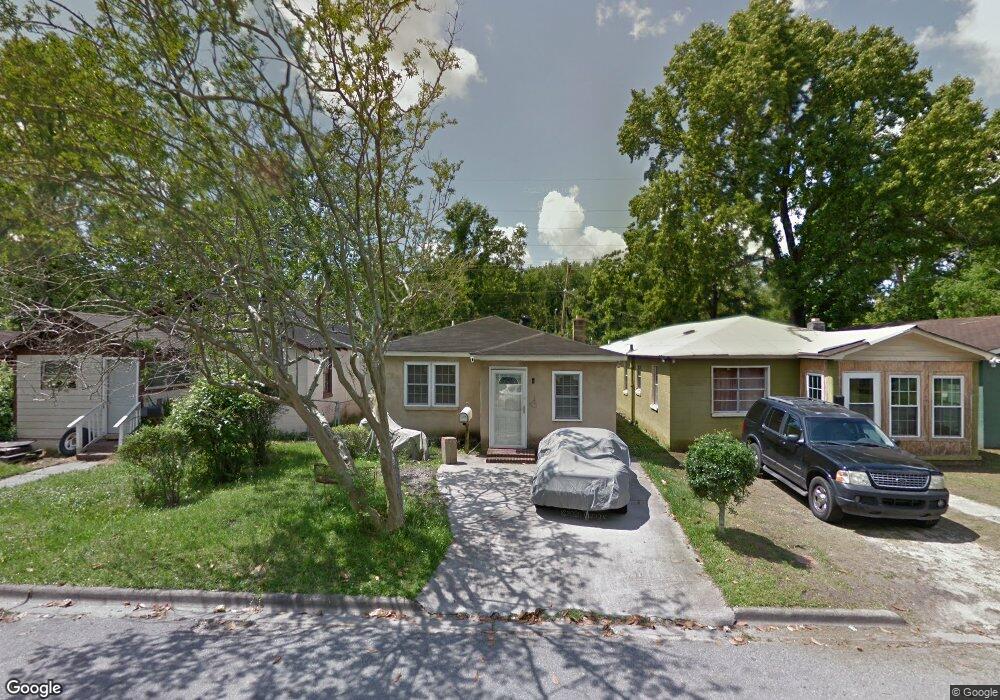 711 W 51st St, Savannah, GA 31405 - photo 1