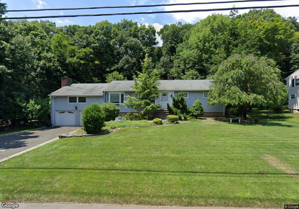 354 Lynn St, Harrington Park, NJ 07640 - photo 1
