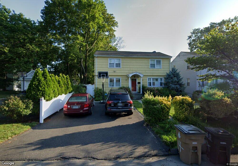 14 Frisbie St, Stamford, CT 06906 - photo 1