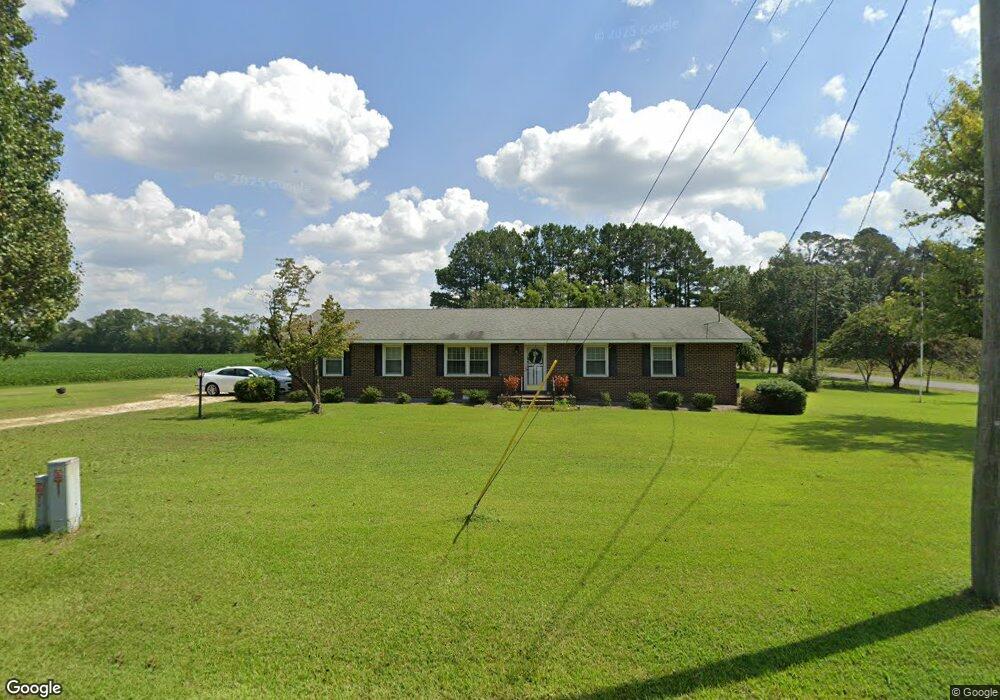 852 Cedar Point Rd, Newton Grove, NC 28366 - photo 1