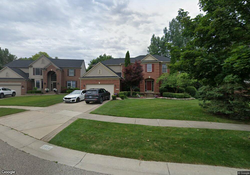 7619 Windgate Cir, West Bloomfield, MI 48323 - photo 1