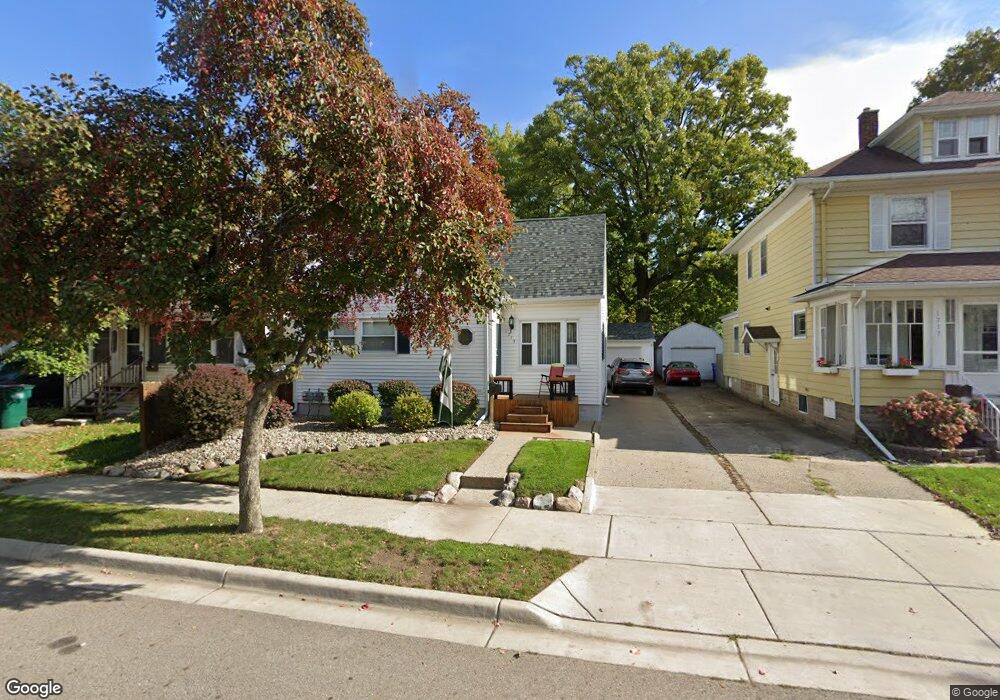 1715 Delevan Ave, Lansing, MI 48910 - photo 1