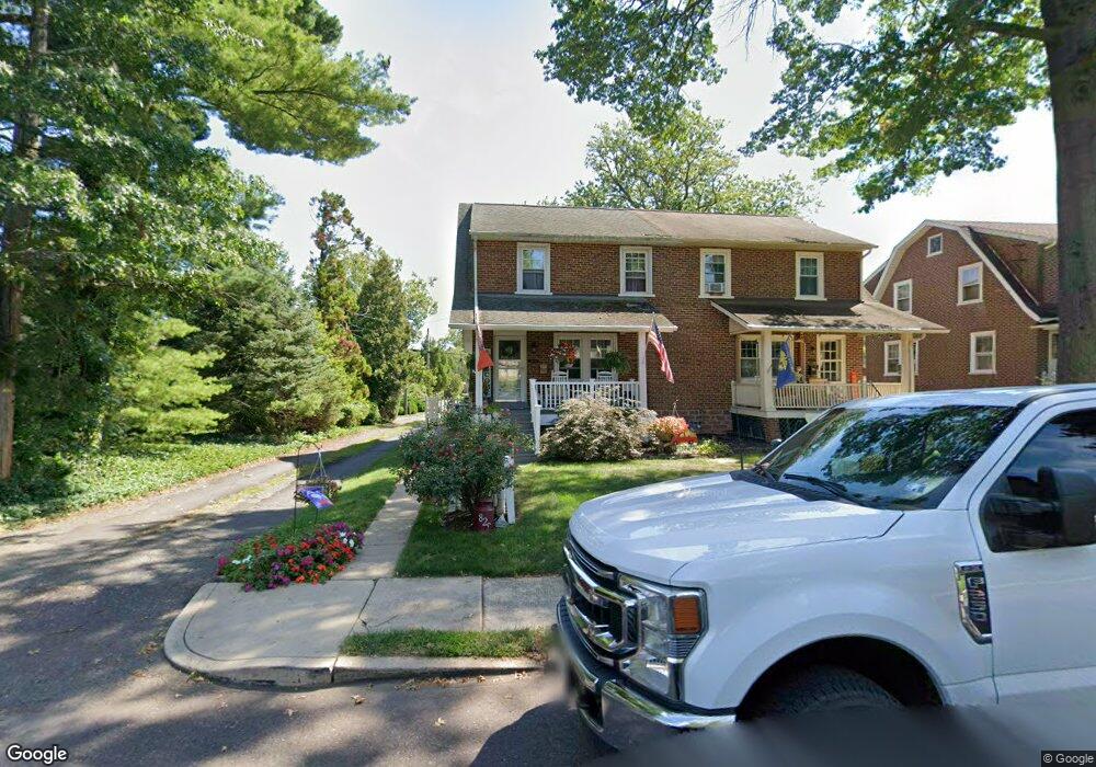 825 Forrest St, Lansdale, PA 19446 - photo 1