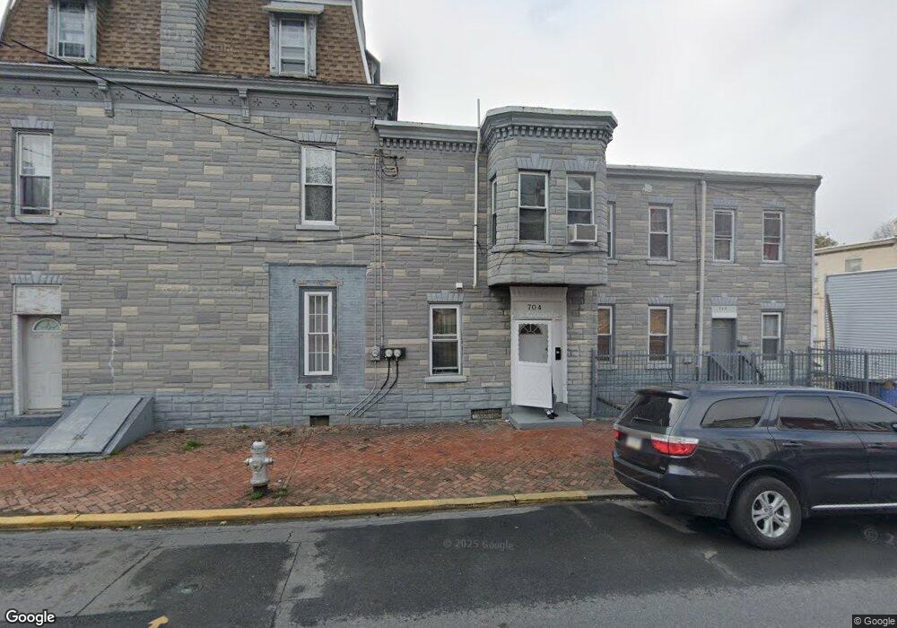 704 N 11th St, Reading, PA 19604 - photo 1