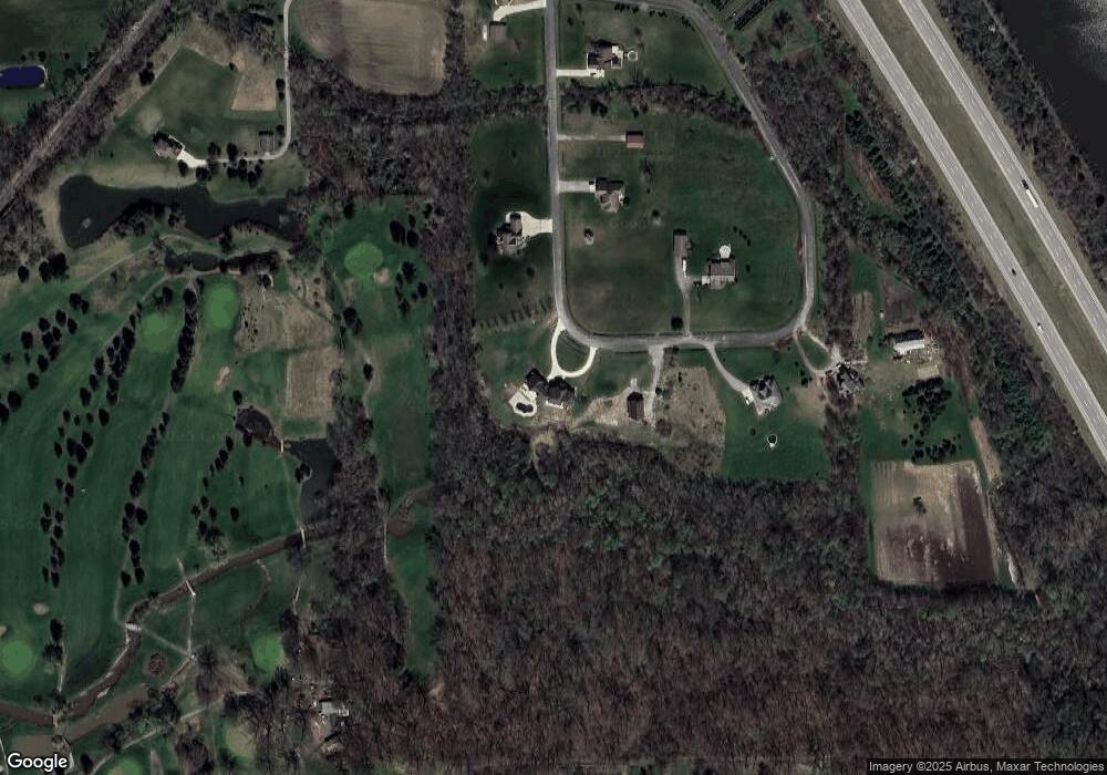 13685 Crooked Creek Ln, Carleton, MI 48117 - photo 1