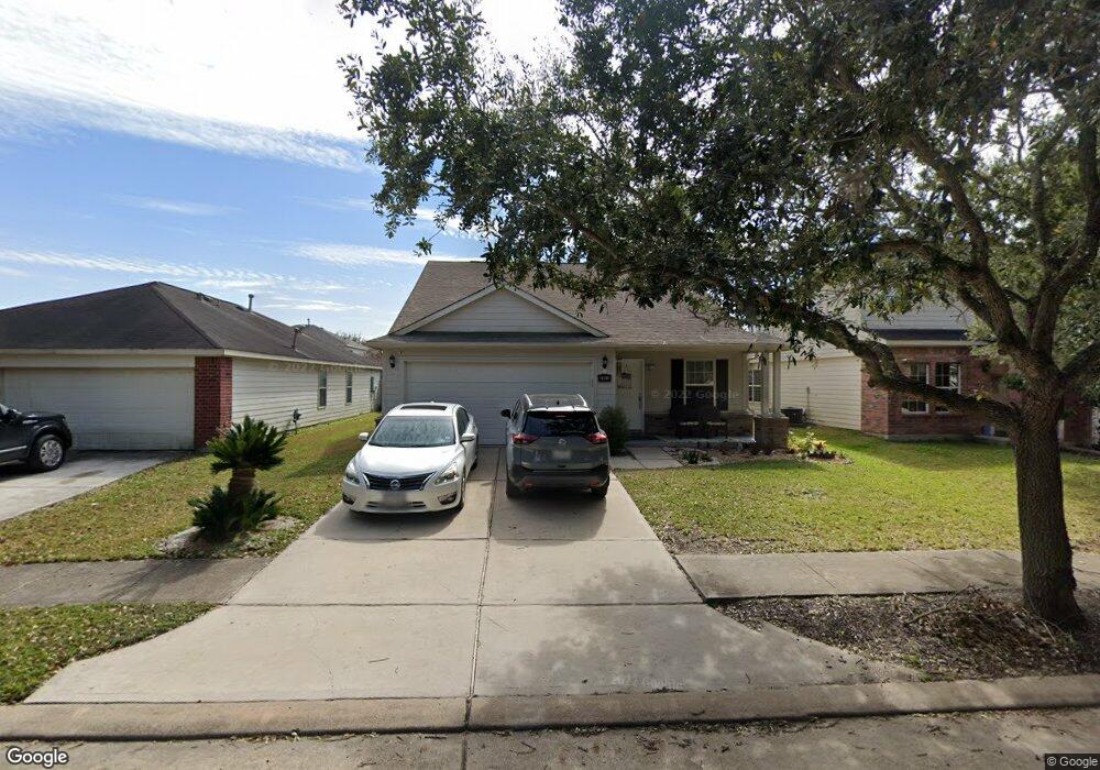 8902 Danbury Hollow Ln, Houston, TX 77075 - photo 1
