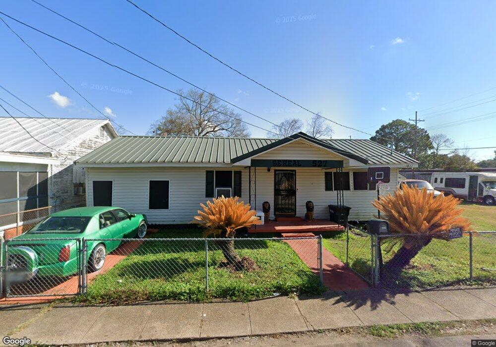 527 Sofas St, New Iberia, LA 70560 - photo 1