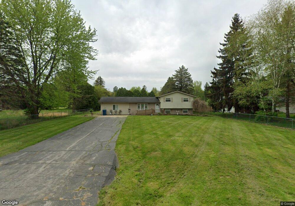 5657 Hanes Rd, Vassar, MI 48768 - photo 1