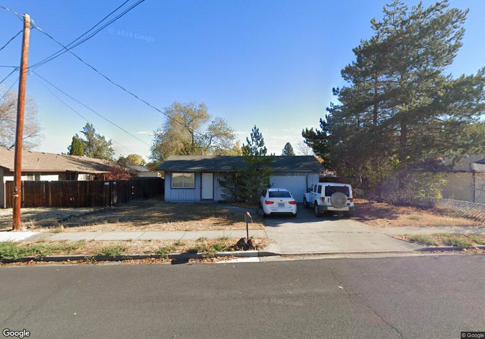 2728 SW 25th St, Redmond, OR 97756 - photo 1