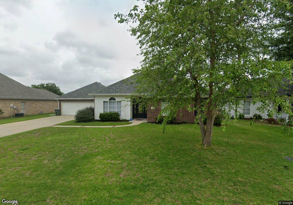 2424 Tyler St, Lake Charles, LA 70605 - photo 1