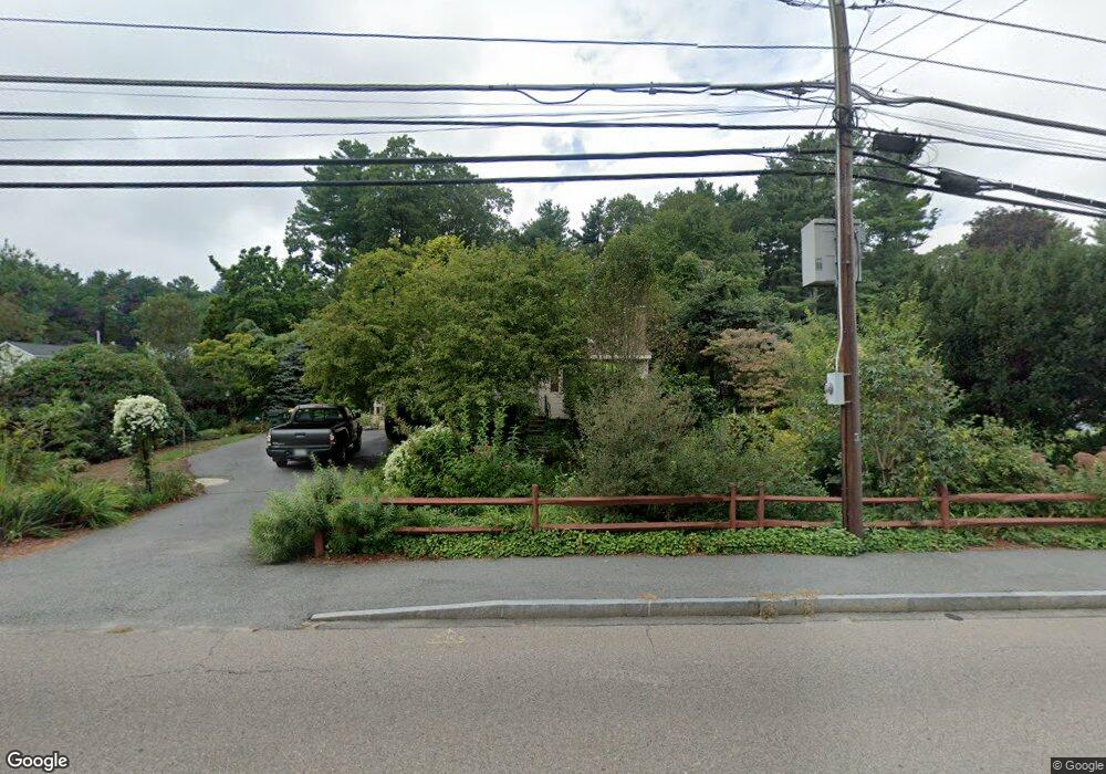 552 Pleasant St, Franklin, MA 02038 - photo 1