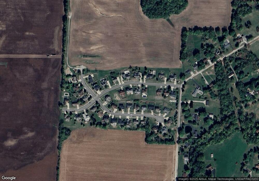 1335 Eastwood Dr, Circleville, OH 43113 - photo 1