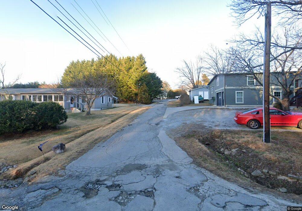 e3 Marble Ct unit Estates 3, Hendersonville, NC 28792 - photo 1