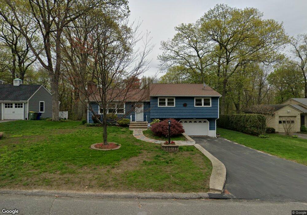 90 Bateswood Rd, Waterbury, CT 06706 - photo 1