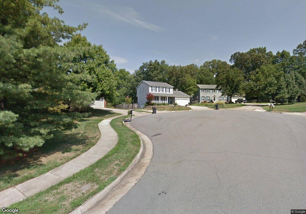 2652 Woodcock Ct, Herndon, VA 20171 - photo 1