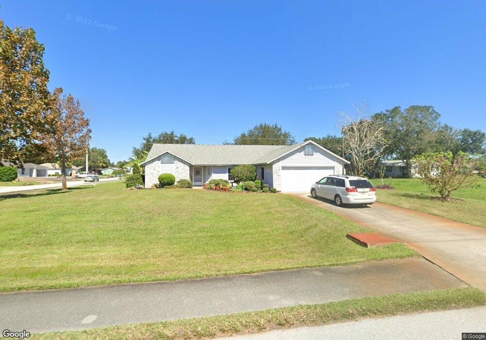 598 Lake Dr, Sebastian, FL 32958 - photo 1