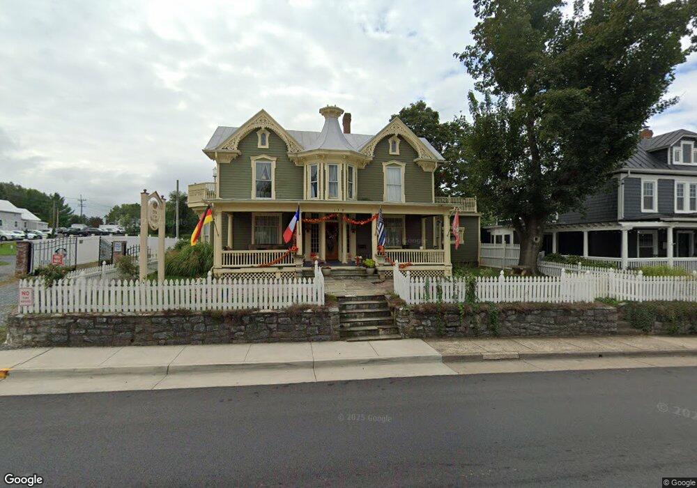 138 E Main St, Luray, VA 22835 - photo 1