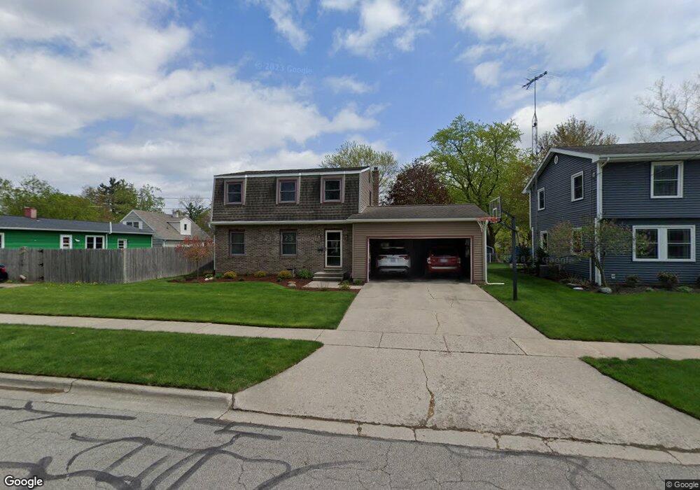 545 Frazier Dr, Adrian, MI 49221 - photo 1