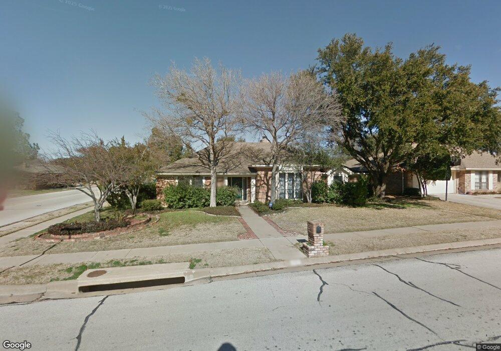 301 Carolyn Dr, Bedford, TX 76021 - photo 1