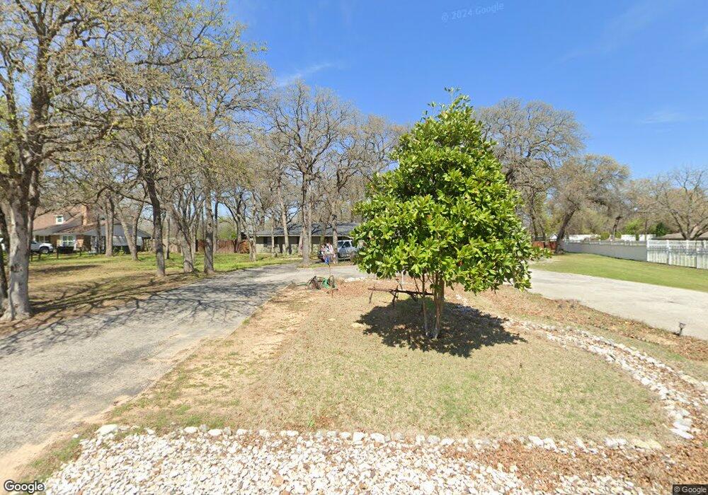 1213 Murls Lake Dr, Weatherford, TX 76085 - photo 1